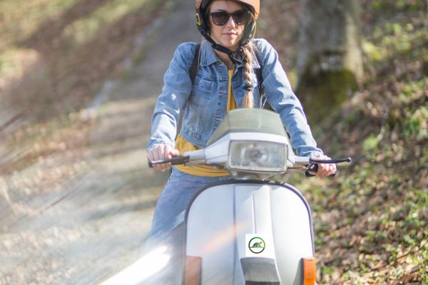 Regala Tour Langhe in Vespa