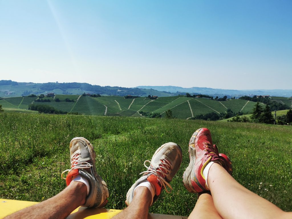 Weekend nelle Langhe: panchine giganti