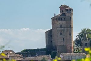 Castello di Serralunga