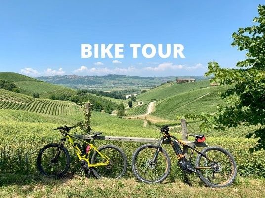 Bike tour in Langhe region